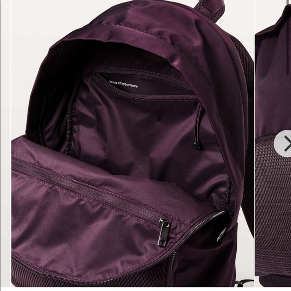 Lululemon Everywhere Backpack Mesh 17L - Picture 3 of 5